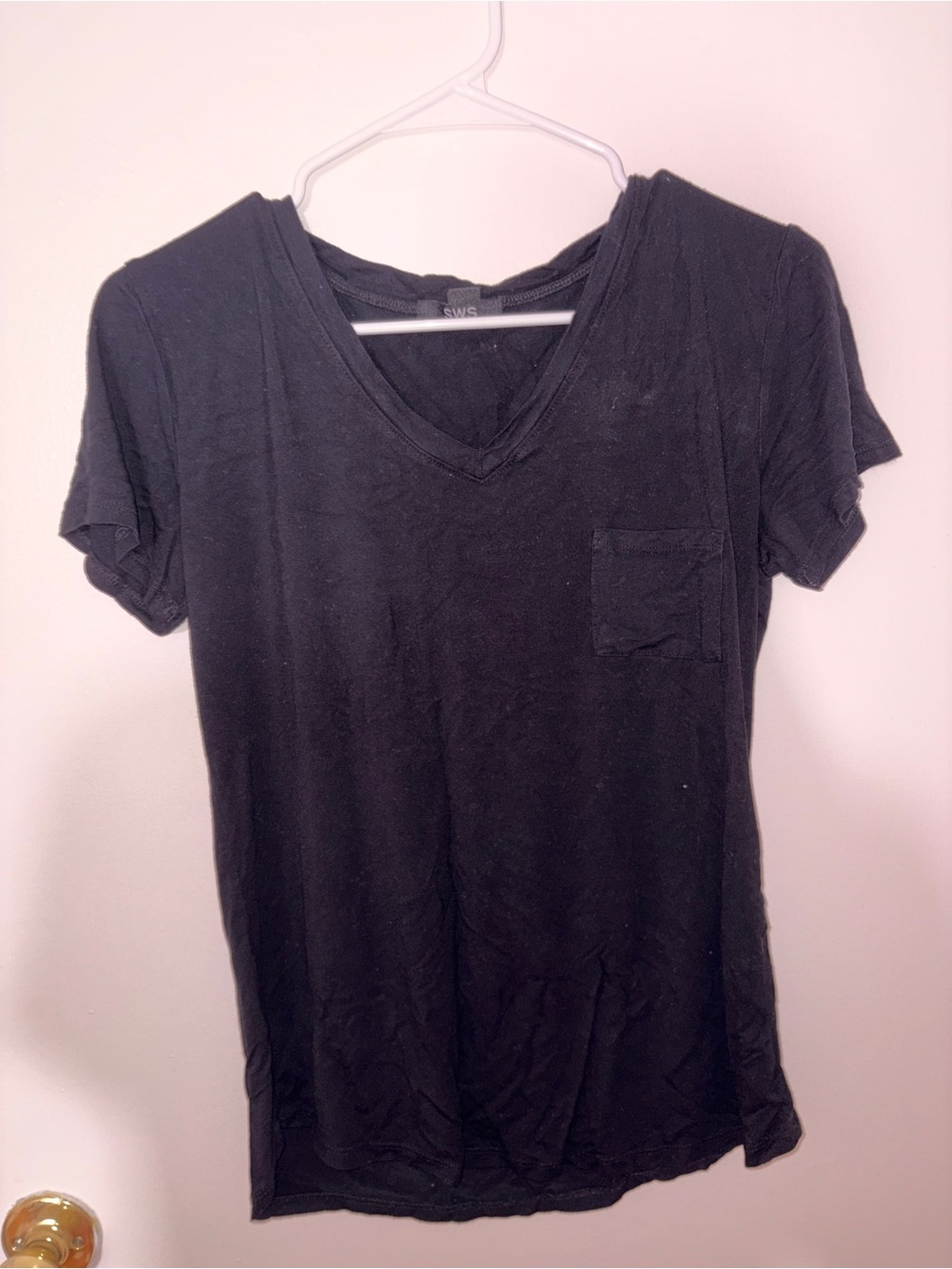 Women's Black V-Neck Pocket Tee